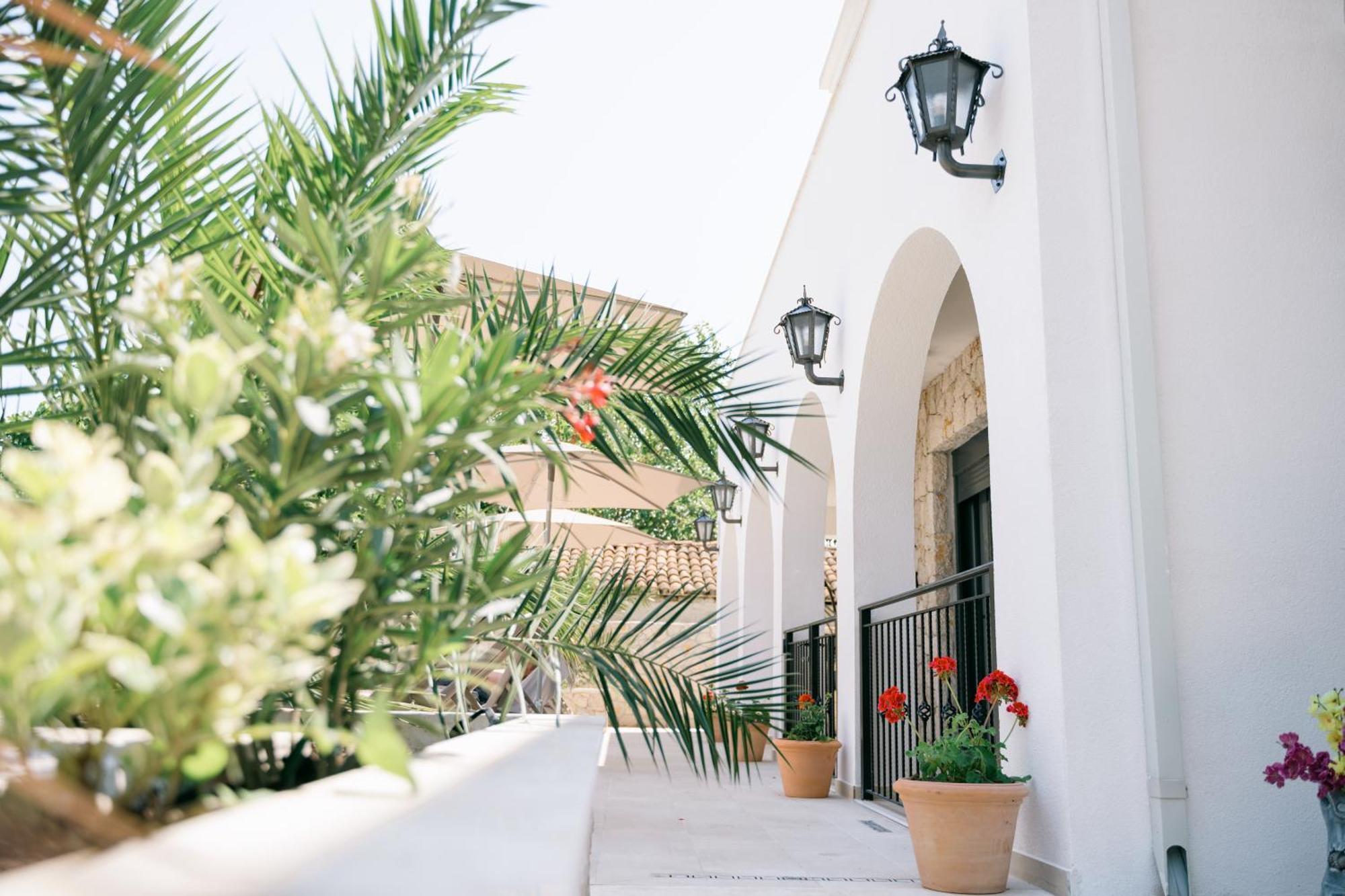 B&B Lovac Ulcinj Exterior photo