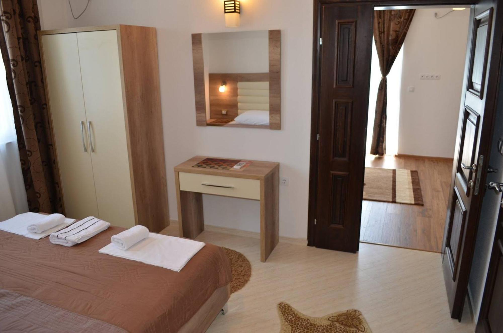 B&B Lovac Ulcinj Exterior photo