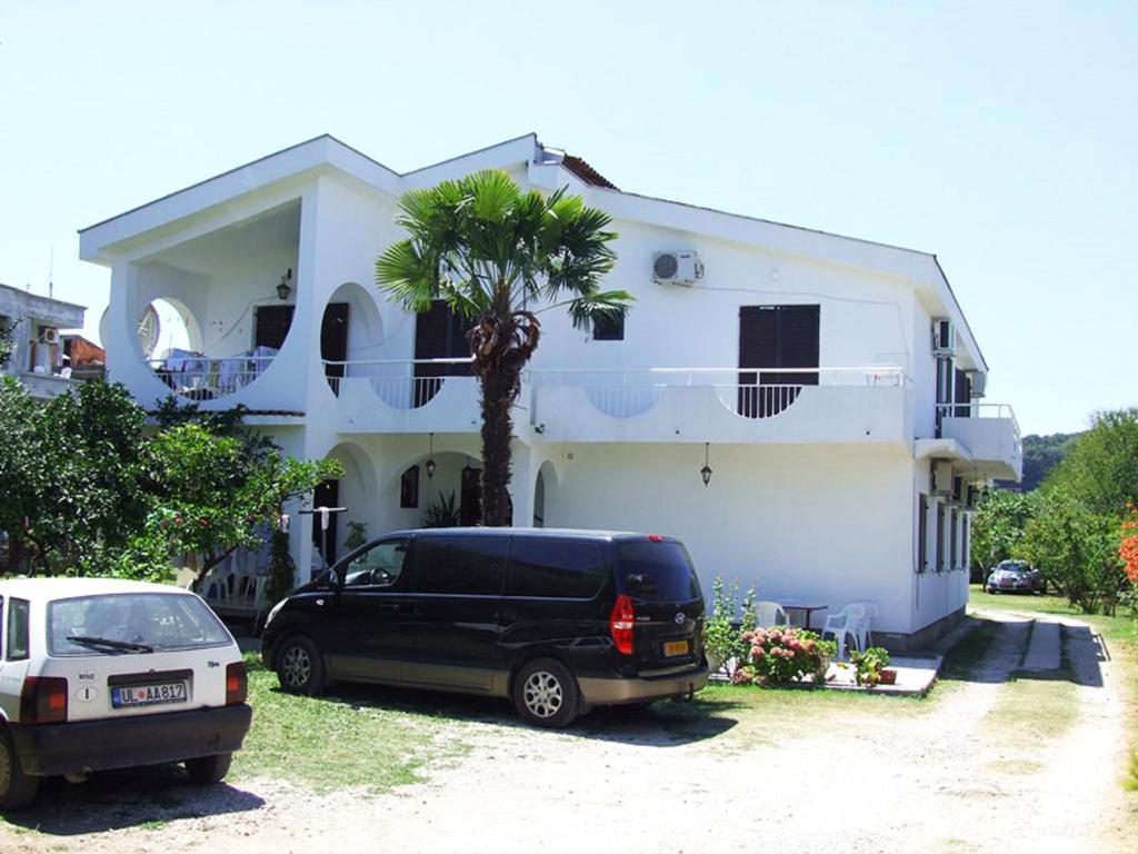 B&B Lovac Ulcinj Exterior photo